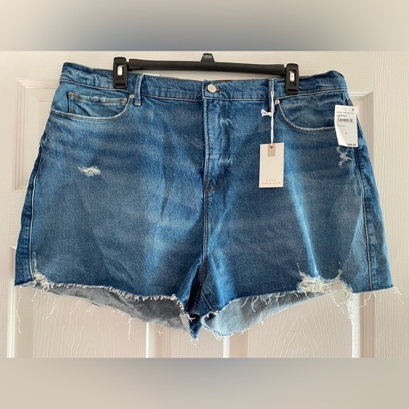 NWT Good American Good 90s Short Size 16 - Picture 1 of 13